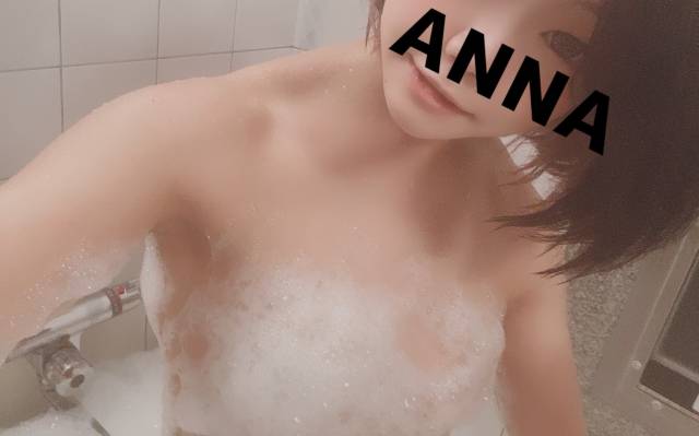 アンナ