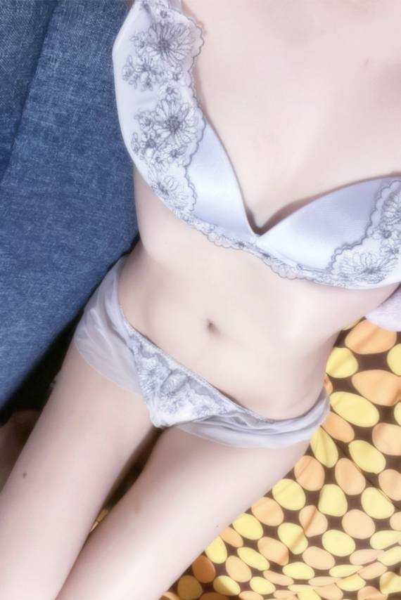 ユイナ
