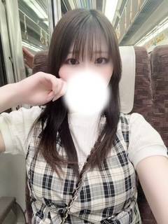 ニニ