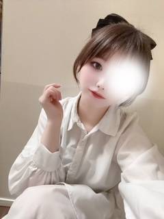 ニニ
