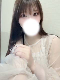 ニニ